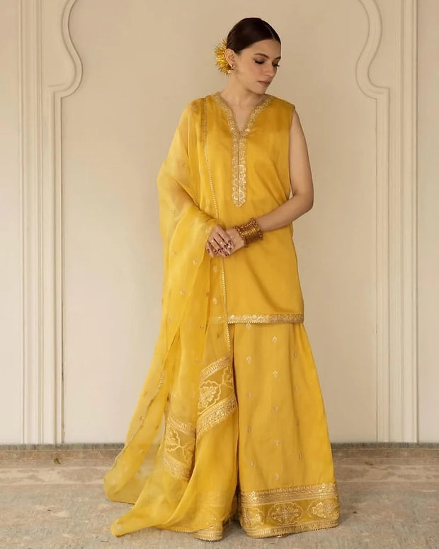 ZARD | 3-pc Stitched Embroidered Outfit